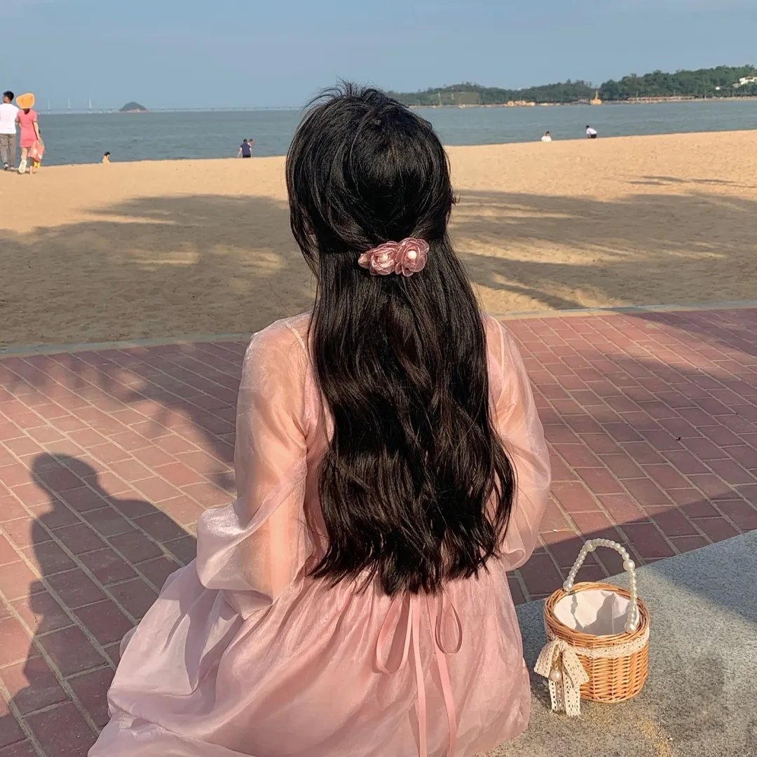 主母虐待我，知我身份后她疯了